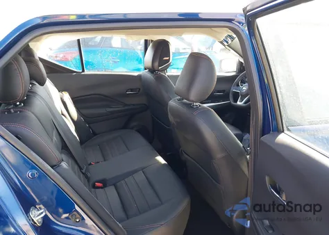 2020 Nissan Kicks Sr Xtronic Cvt z USA, uszkodzony, nr VIN 3N1CP5DV3LL560861